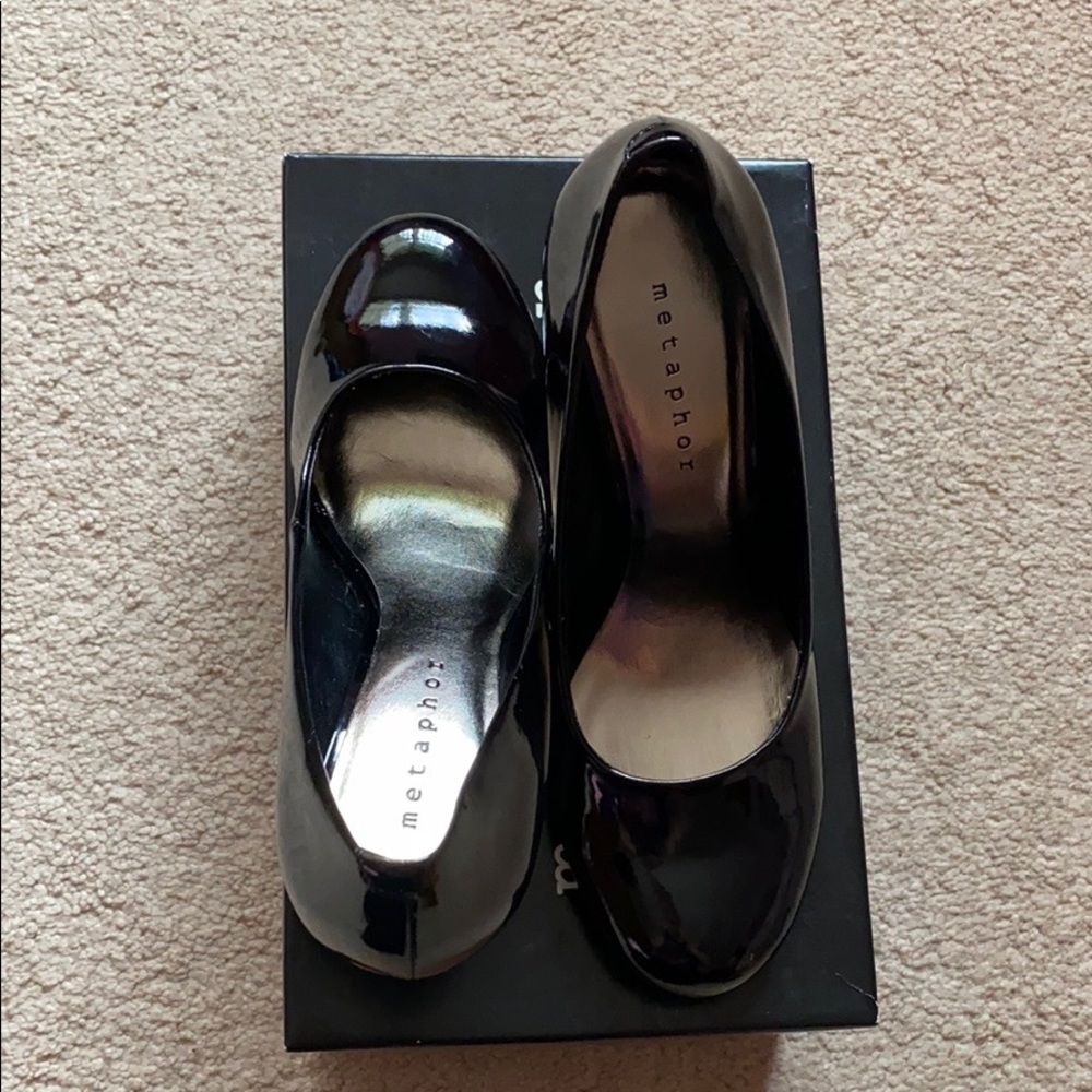 Black heel